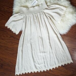 Audrey 3+1 Off the shoulder Dress